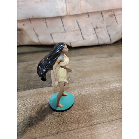 Pocahontas princess Disney toy figure doll - Picture 4 of 5